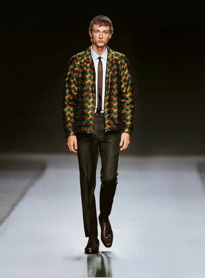 Look 15